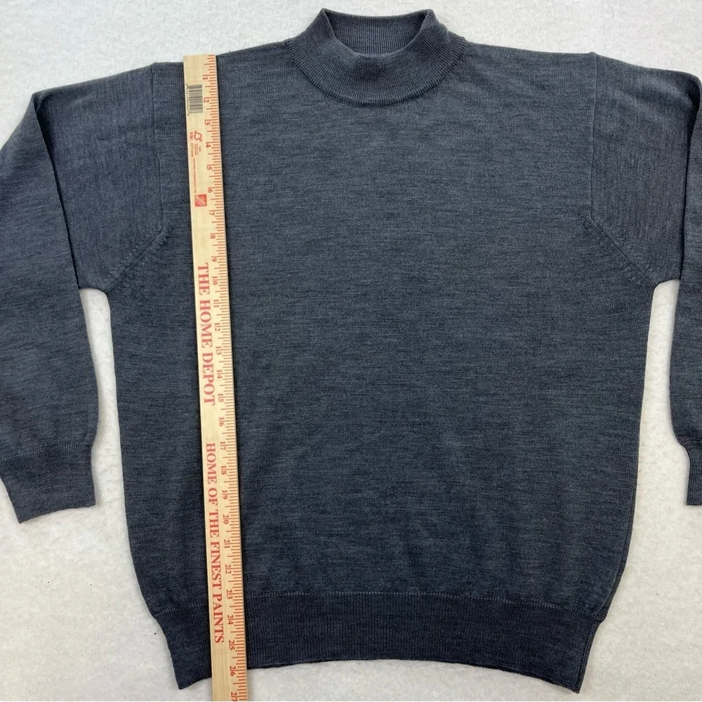 Cortina Men’s 100% Merino Wool Grey Sweater Size Large